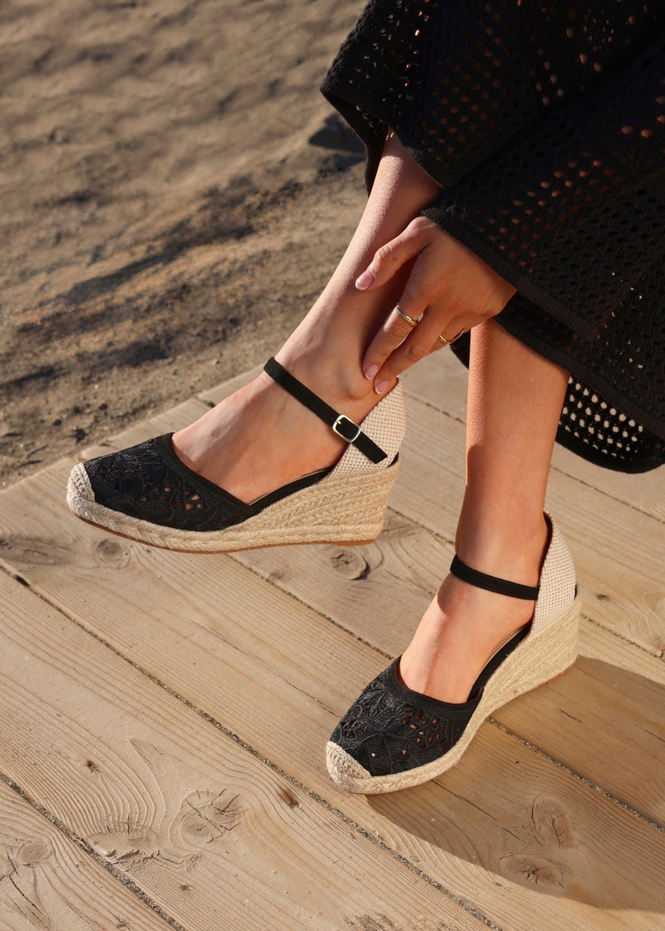 Linzi Kayla Black Closed Toe Wedge