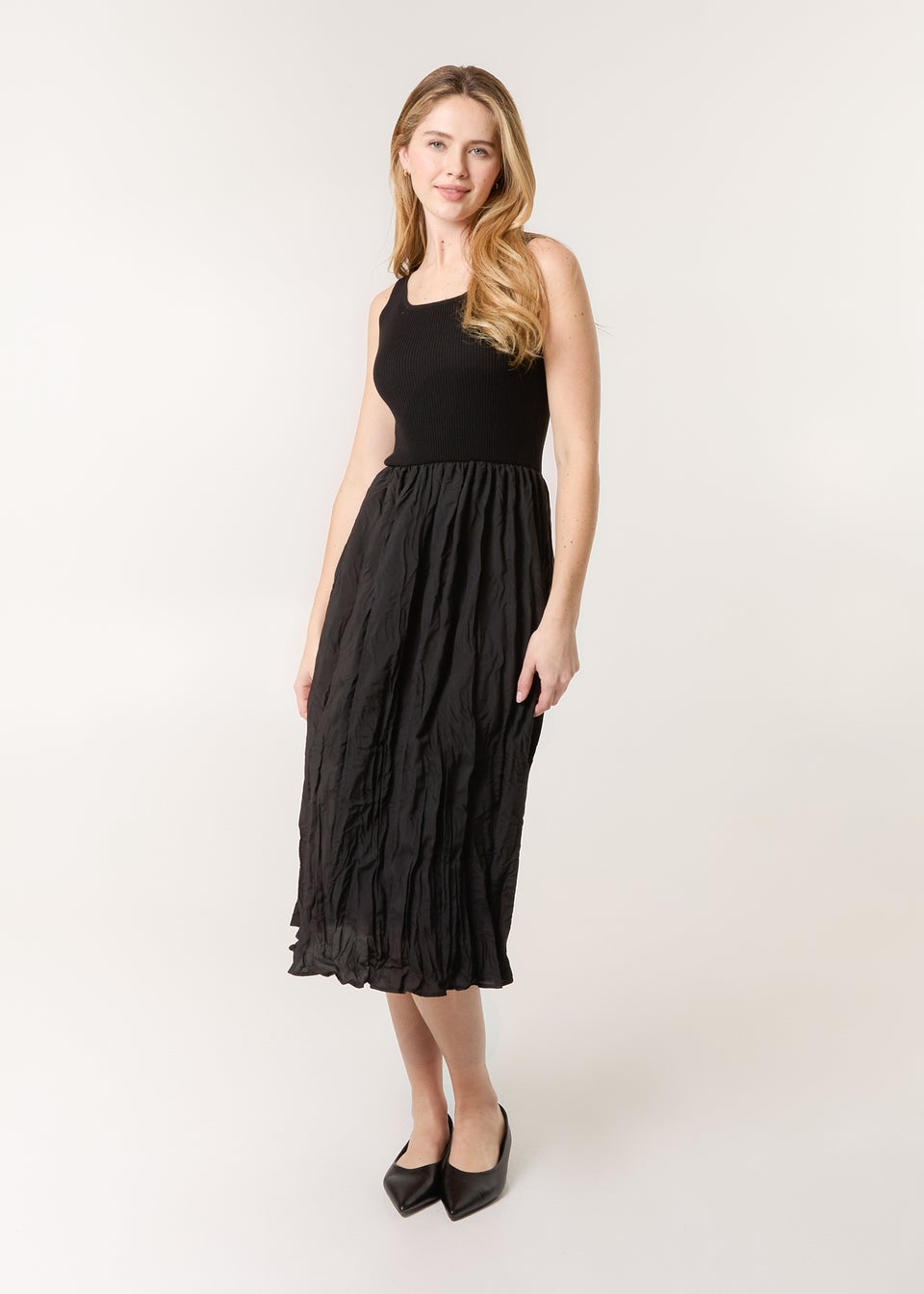 Blue Vanilla Black Round Neck Crinkled Dress