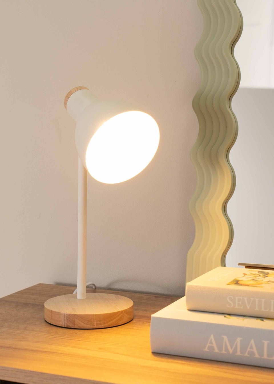 ValueLights Woody  White Table Lamp with Tapered Shade (36cm x 19cm x 14cm)