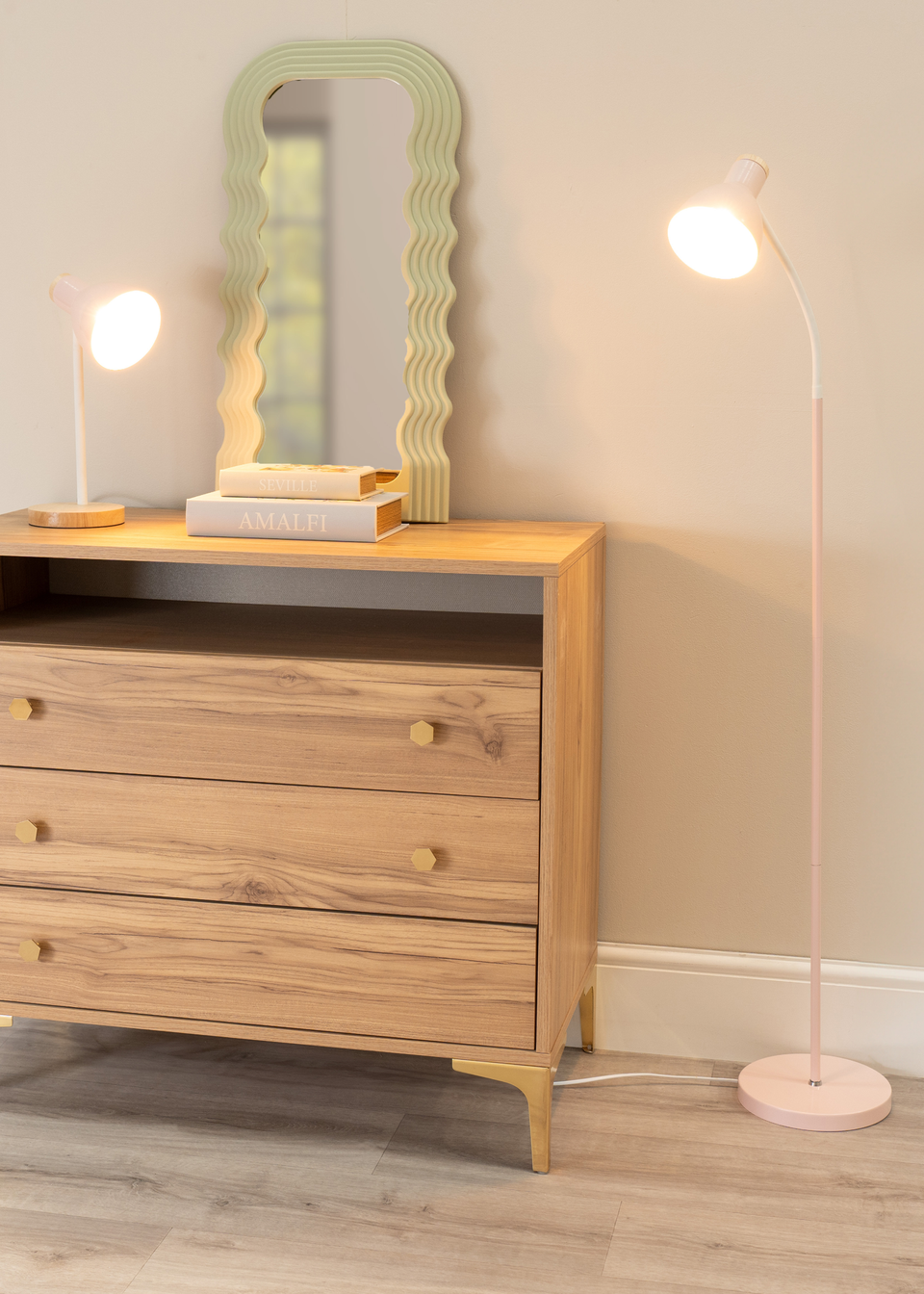 ValueLights Woody  Pink Table Lamp with Tapered Shade (36cm x 19cm x 14cm)