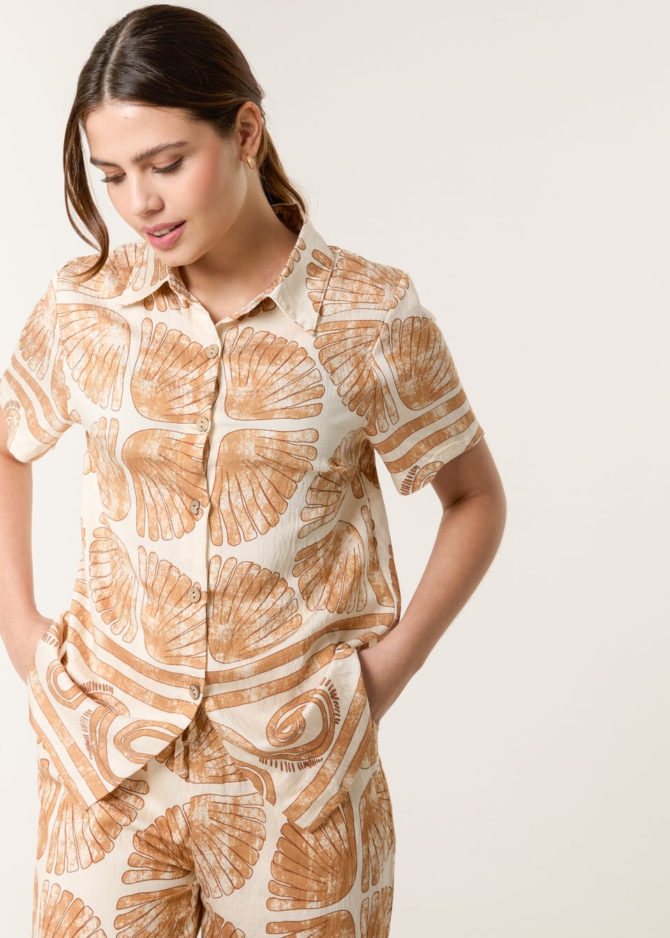 Blue Vanilla Stone Seashell Top & Trouser Set