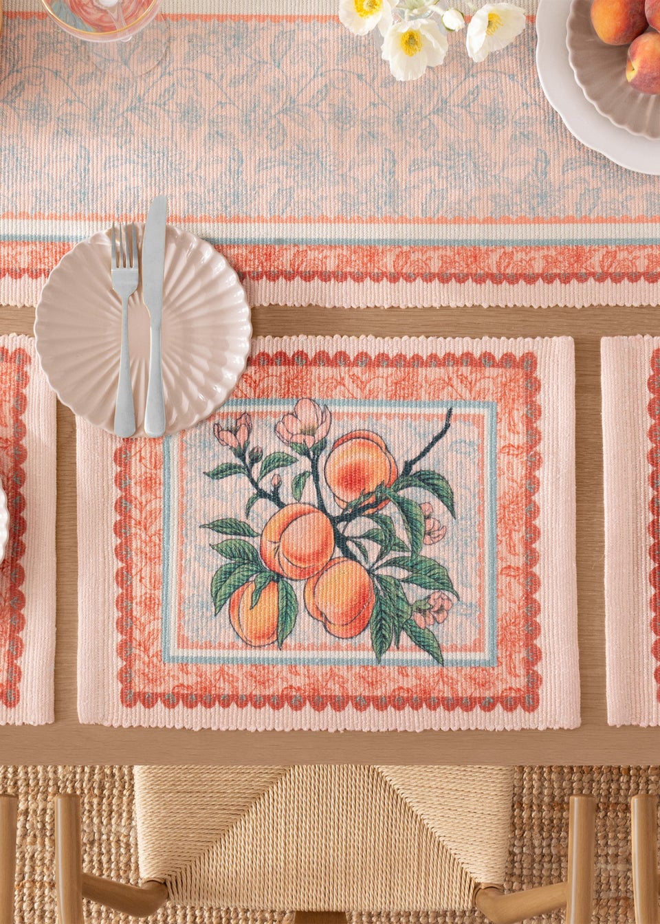furn. Anemone Peaches Indoor/Outdoor Placemats