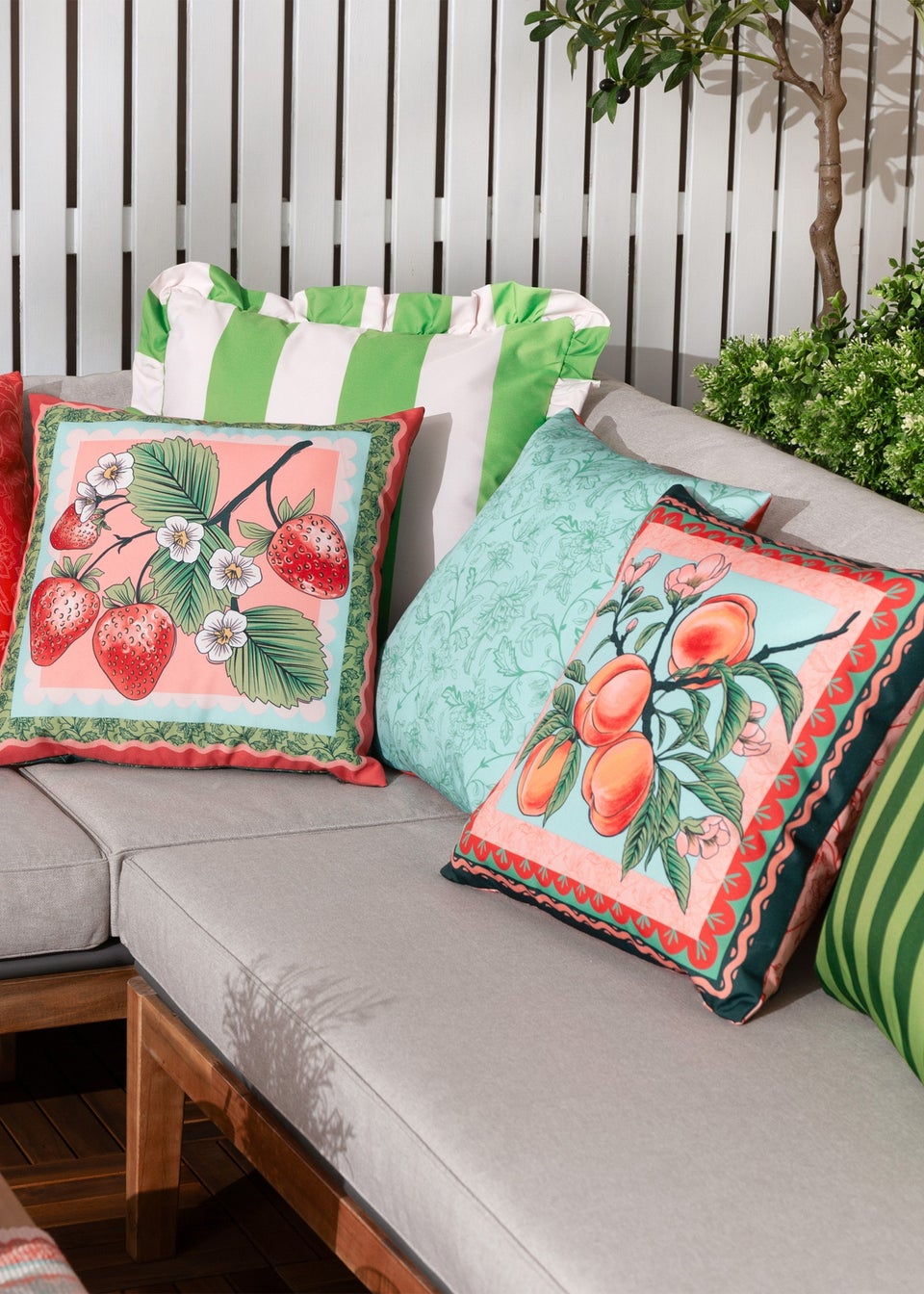 furn. Anemone Peaches Printed Outdoor Outdoor Cushion