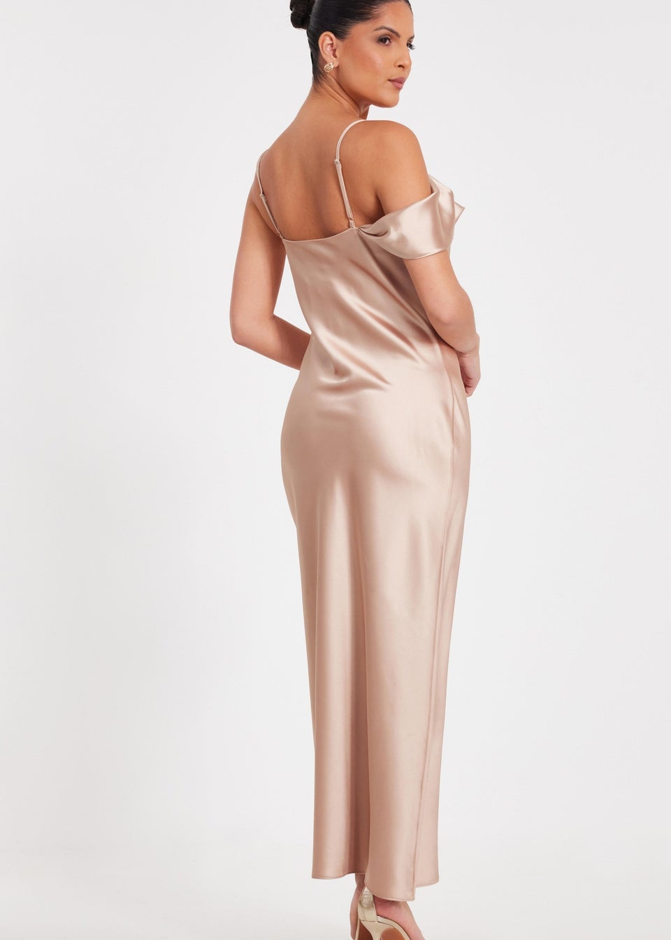 Quiz Cream Satin Drop Shoulder Maxi Dress