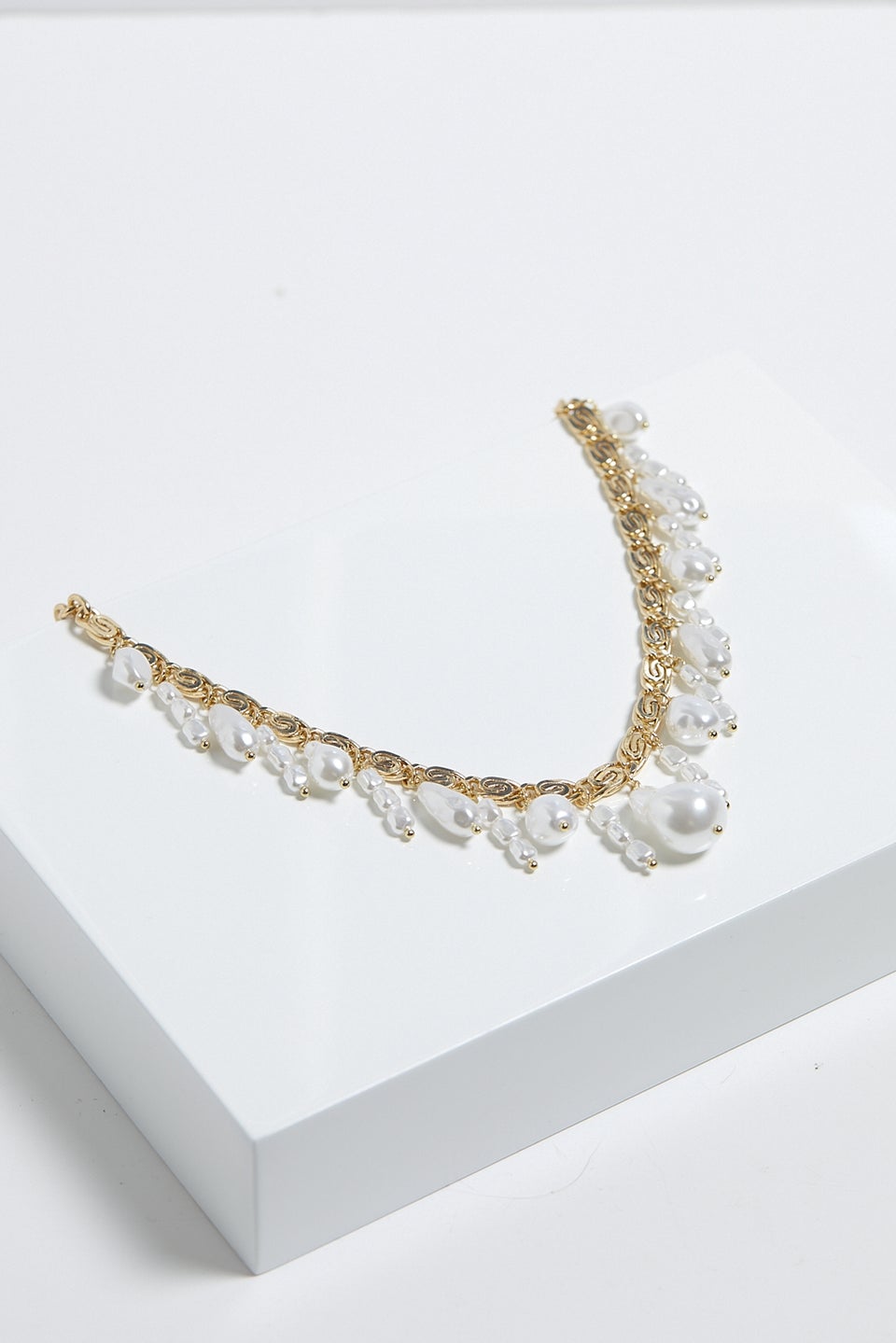 Mood Gold Cream Pearl Baroque Shaker Necklace