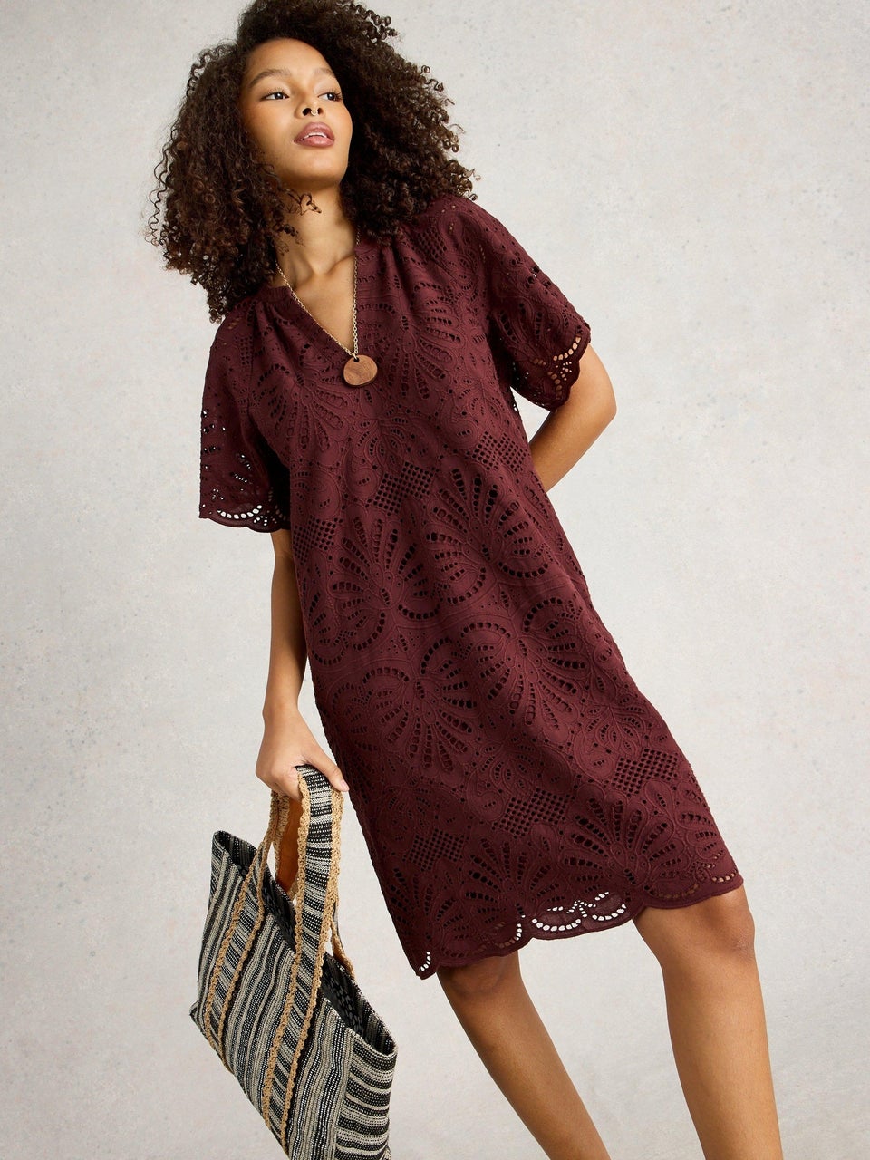 Kleid Lindsay aus Lochspitze