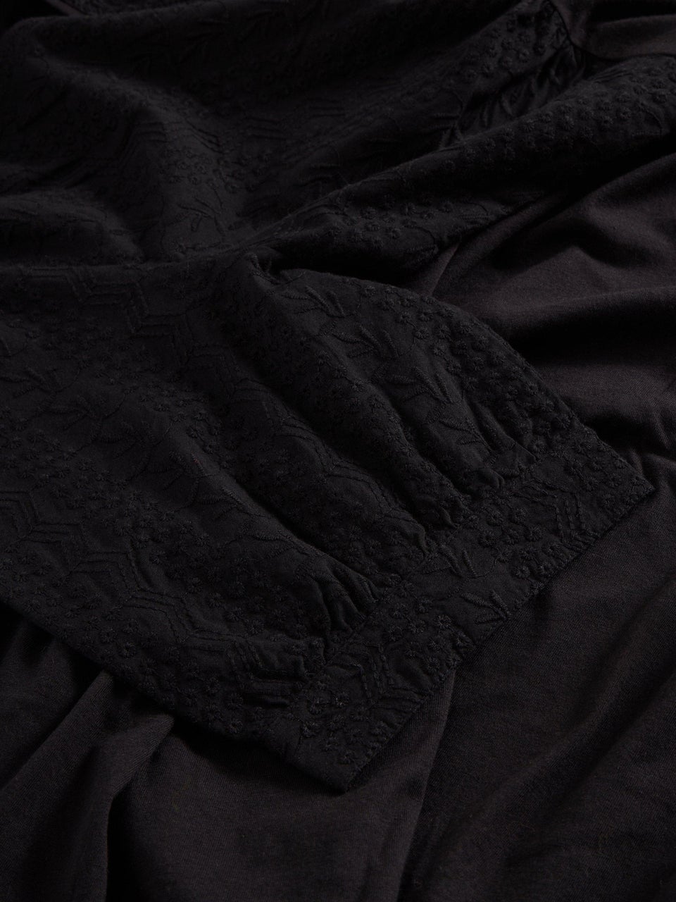 Jerseykleid Megan mit Lochspitze