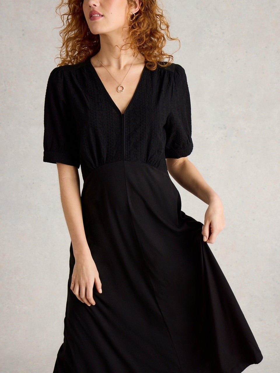 Jerseykleid Megan mit Lochspitze