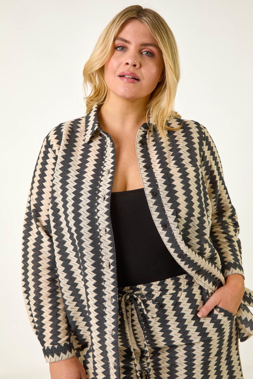 Roman Black Curve Zig Zag Woven Shirt