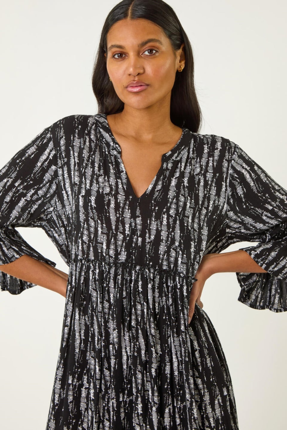 Roman Black Abstract Crinkle Smock Dress