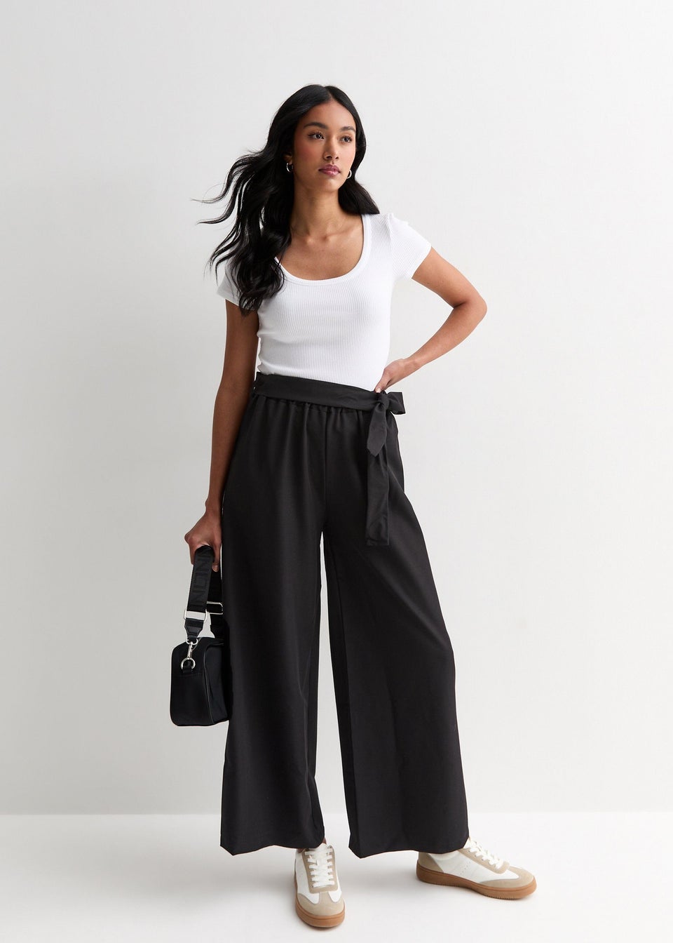 Gini London Black Elasticated Wide leg Tie detail Trousers