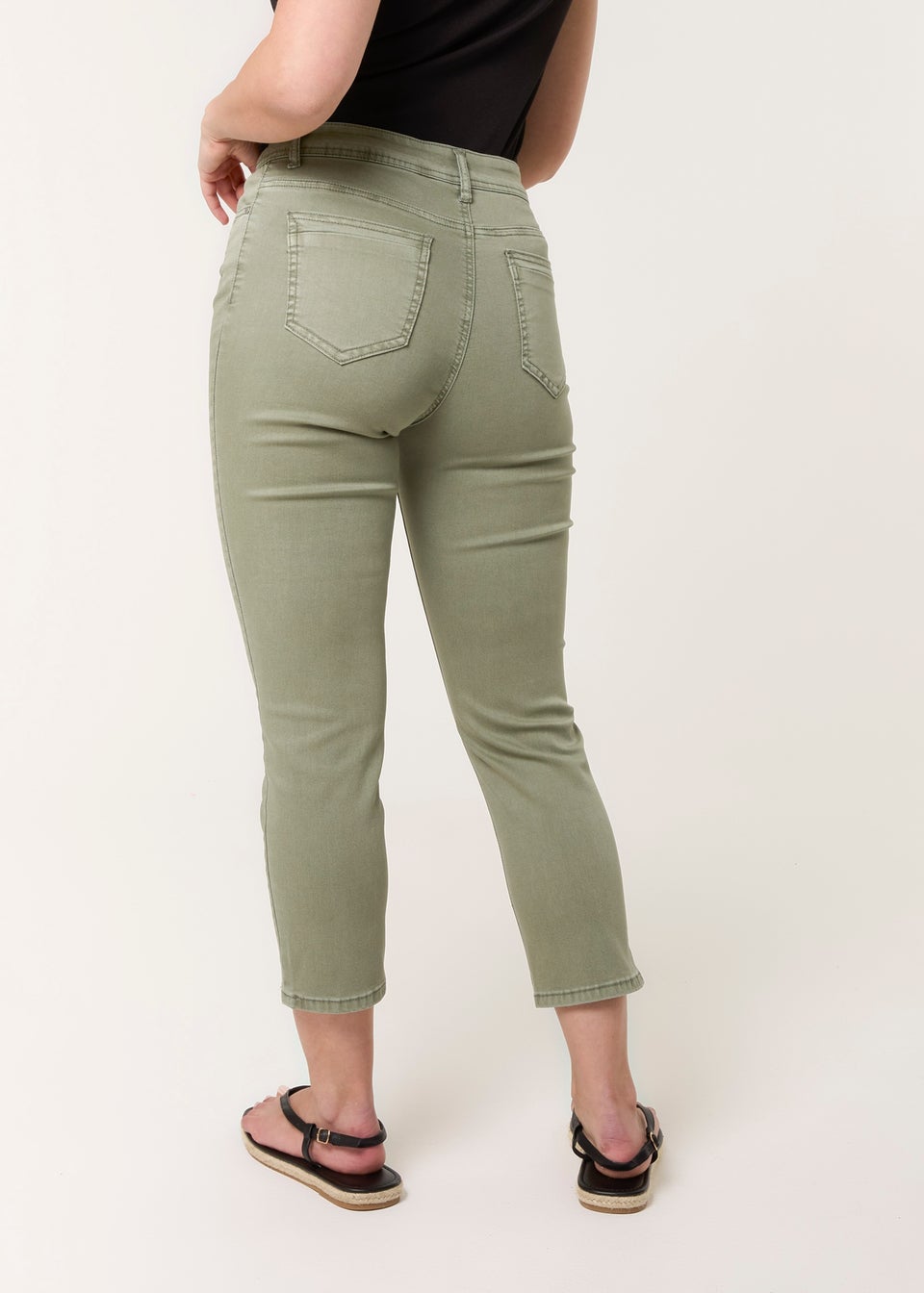 Blue Vanilla Khaki Button Front Capri Trouser