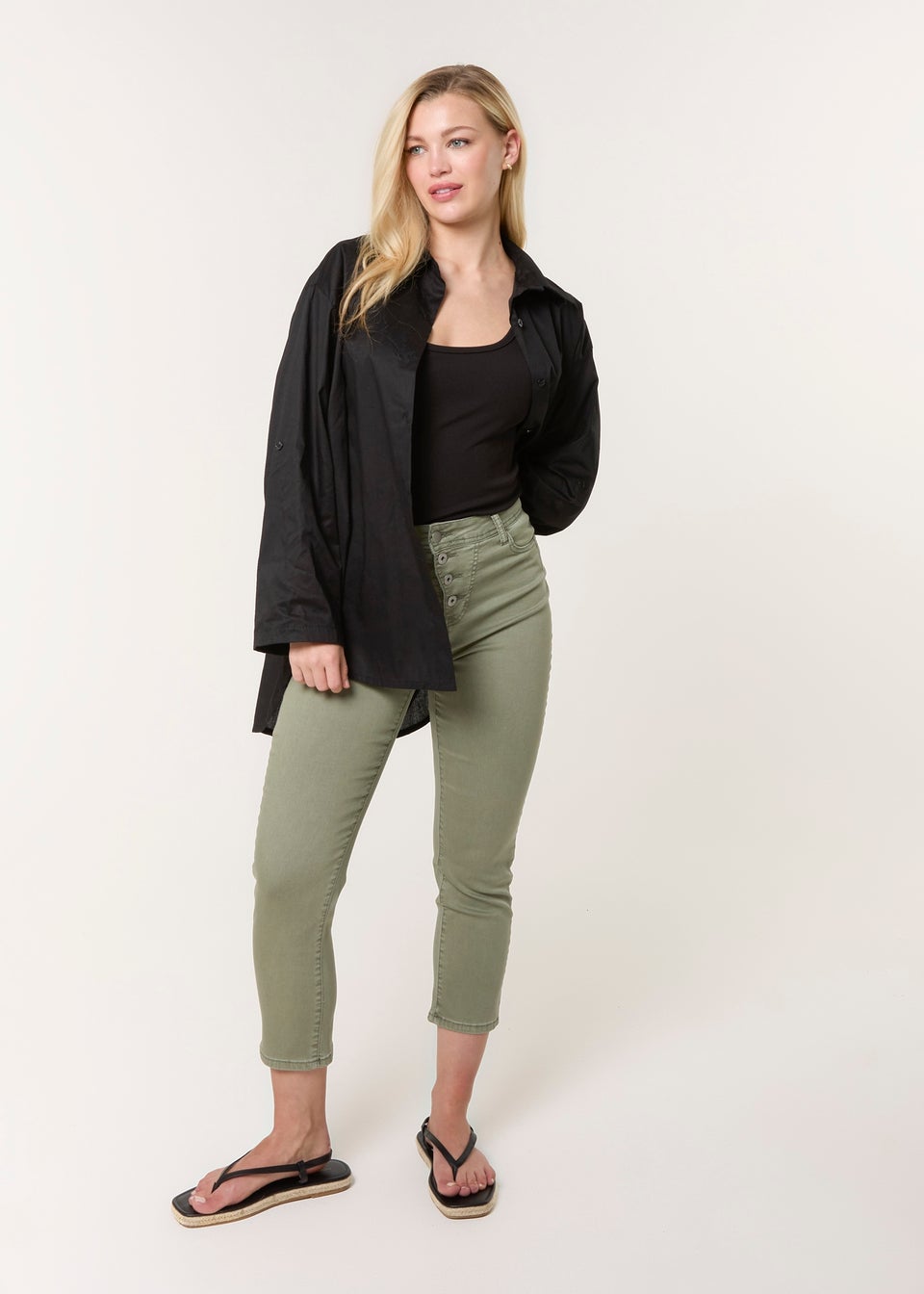 Blue Vanilla Khaki Button Front Capri Trouser