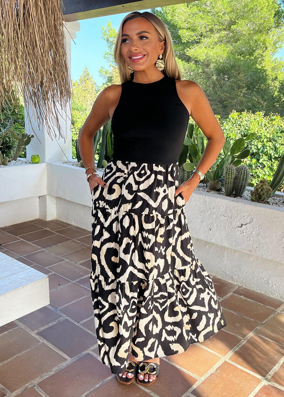 AX Paris Black Abstract Print 2 In 1 Smock Midi Dress