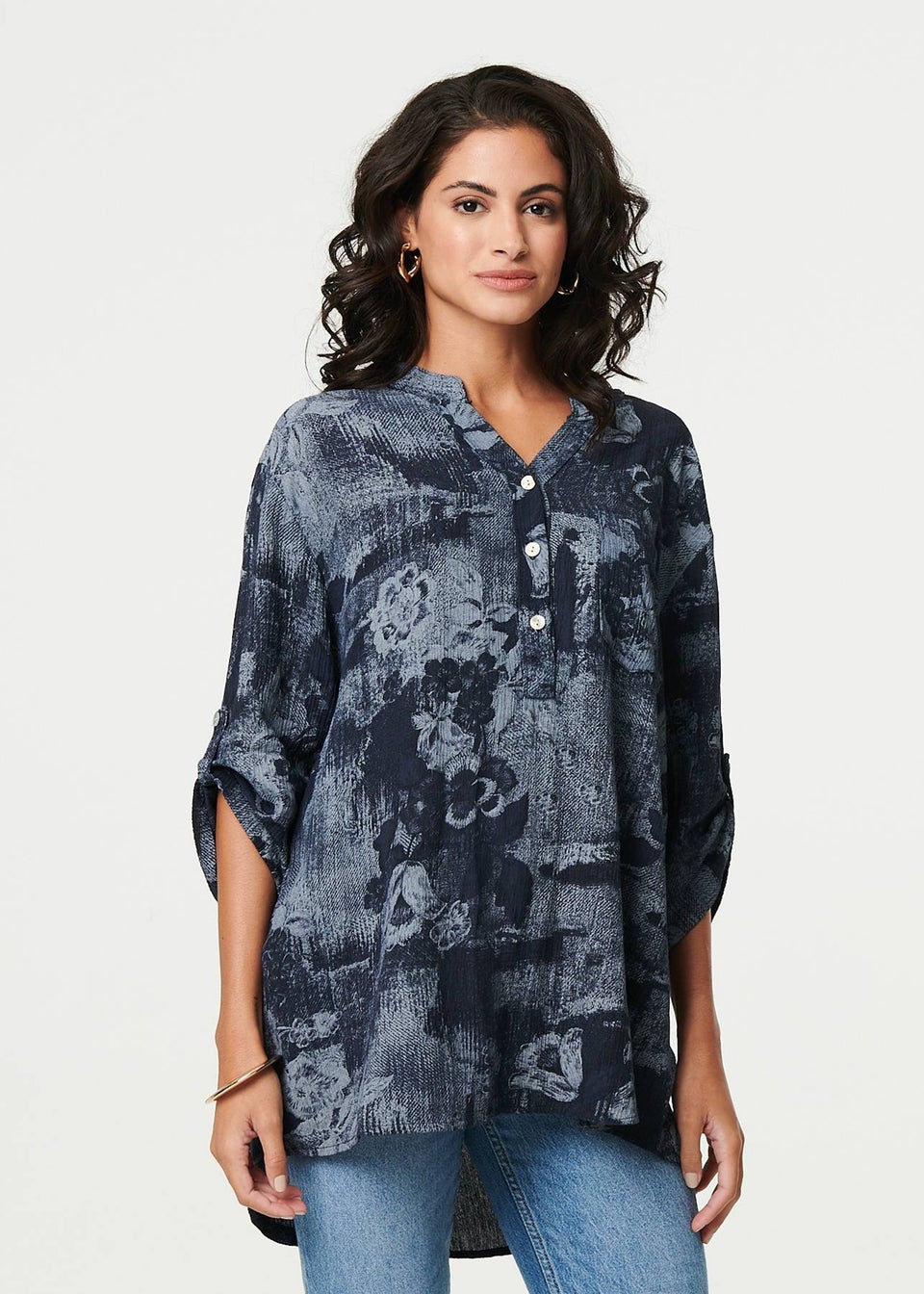 Izabel London Navy Floral 3/4 Sleeve Relaxed Blouse