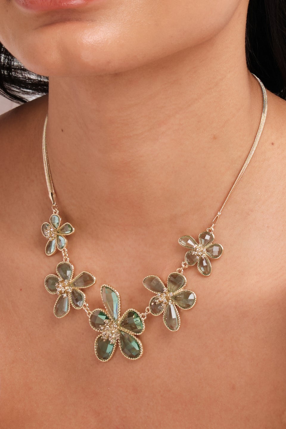 Mood Gold Crystal & Green Glass Flower Necklace