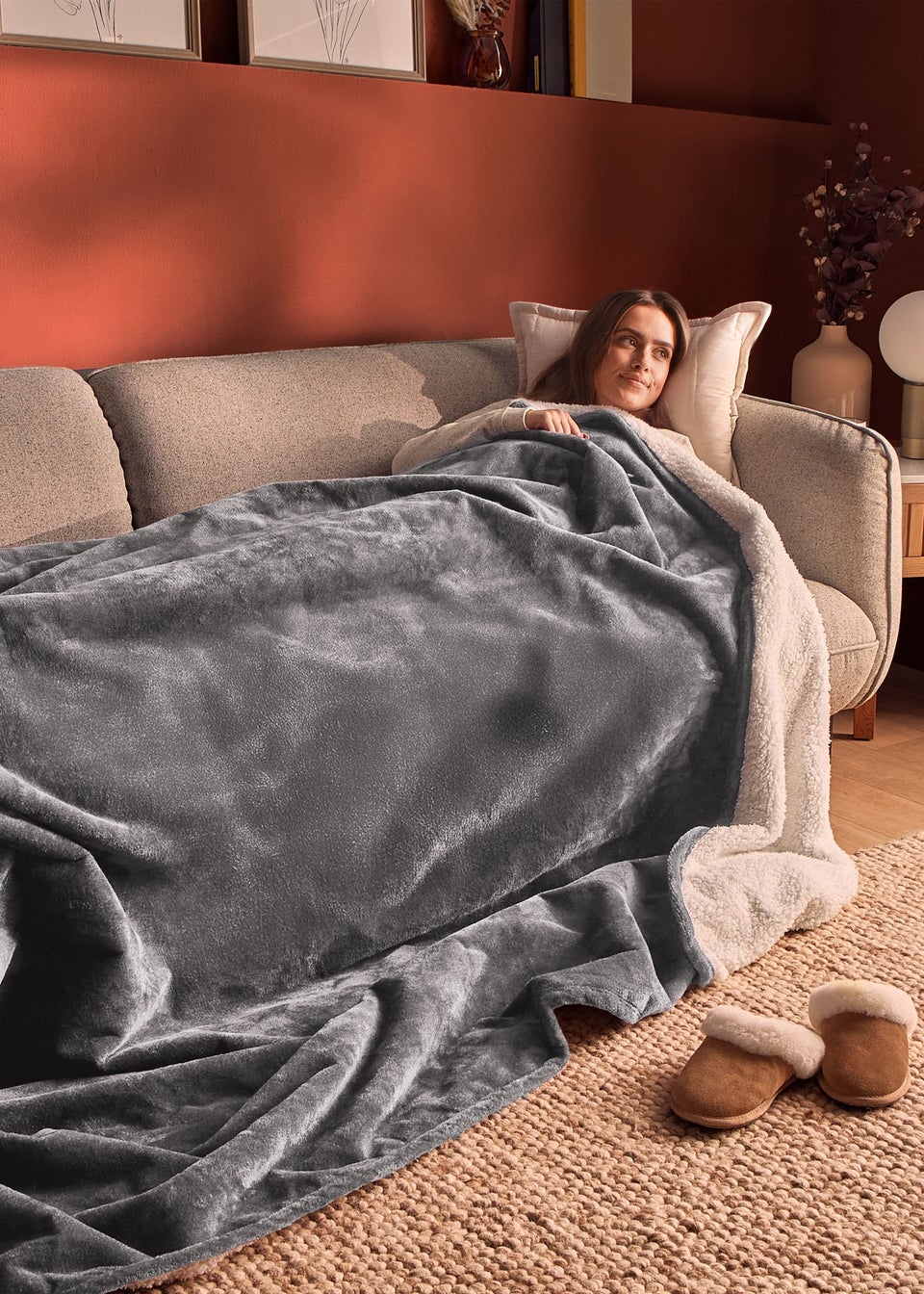 Silentnight Grey Self Heating Blanket