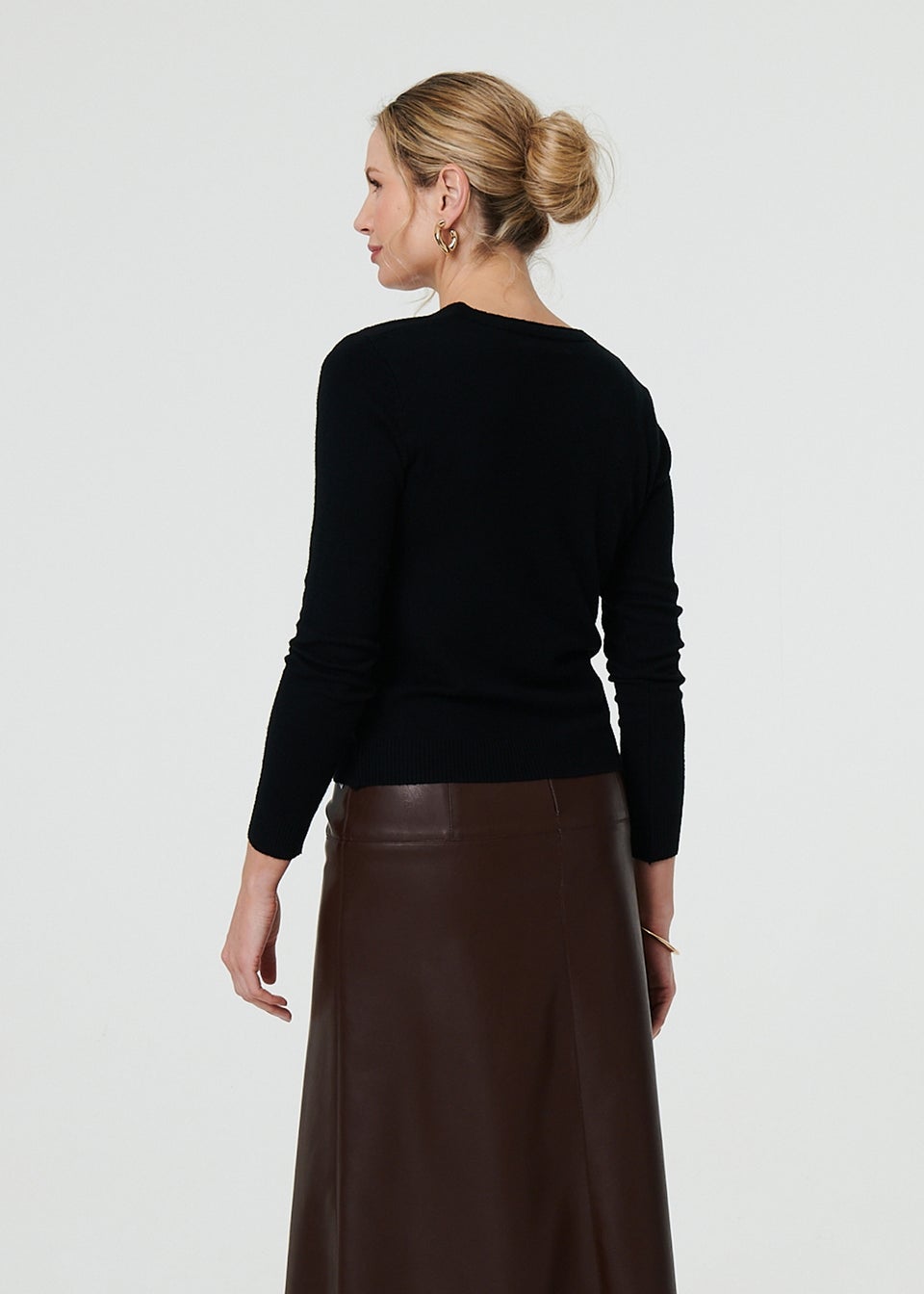 Izabel London Black Cropped Button Up Slim Knit Cardigan