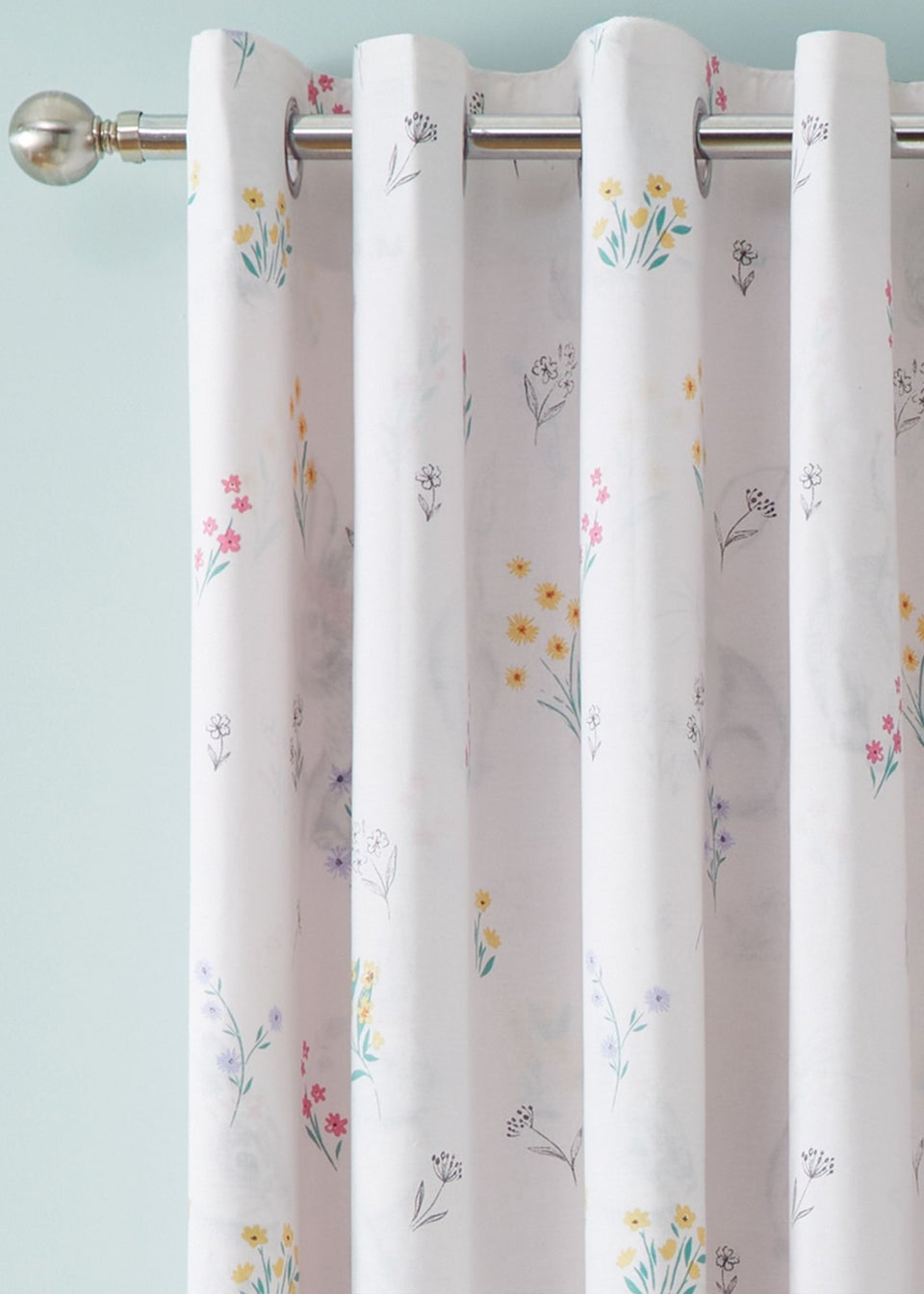 Catherine Lansfield Pink Bunny Tails Ditsy Flowers Fully Reversible Eyelet Curtains