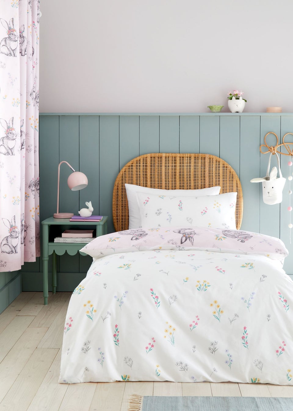 Catherine Lansfield Pink Bunny Tails Ditsy Flowers Reversible Duvet Cover Set