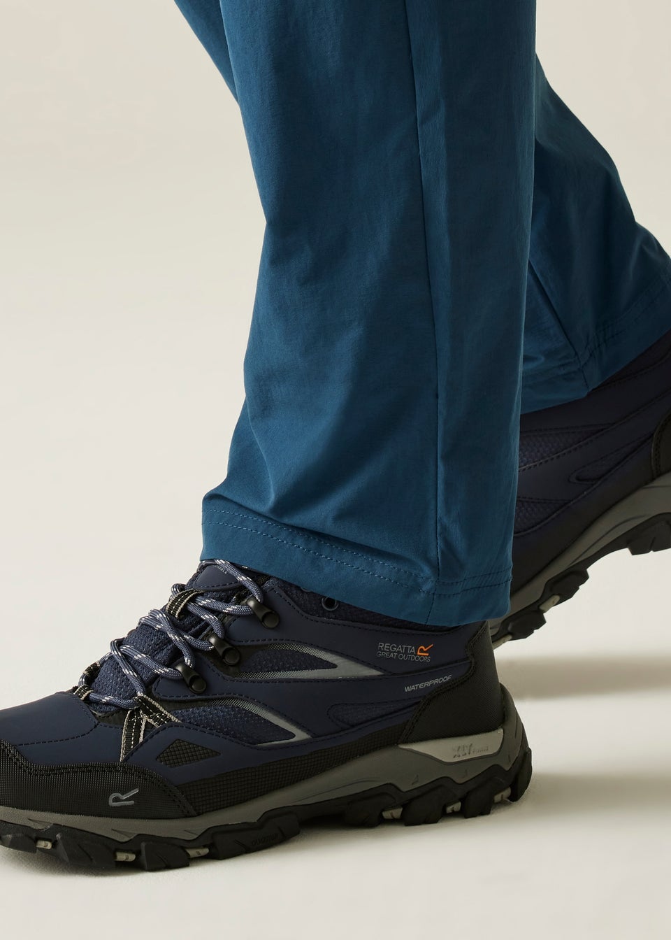 Regatta Navy Dark Steel Holcombe Low III Waterproof Breathable Isotex Walking Shoes
