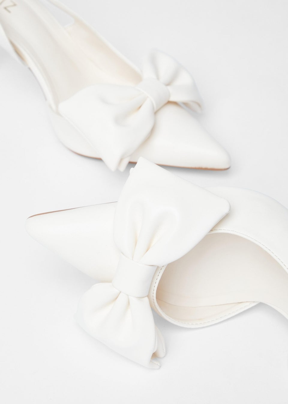 Quiz Cream Faux Leather Bow Court Heels