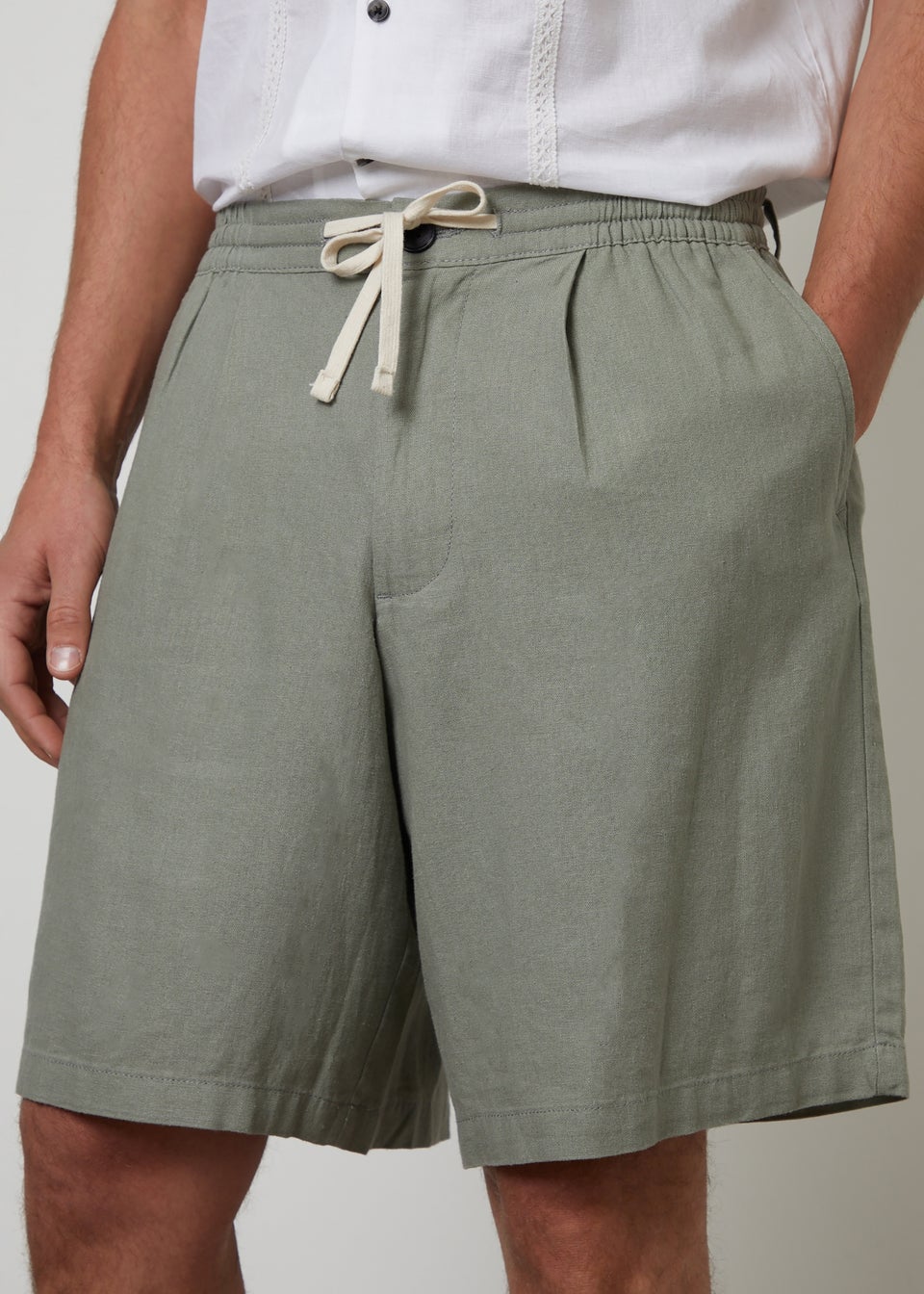 Threadbare Soft Green Linen Blend Pleated Loose Fit Shorts