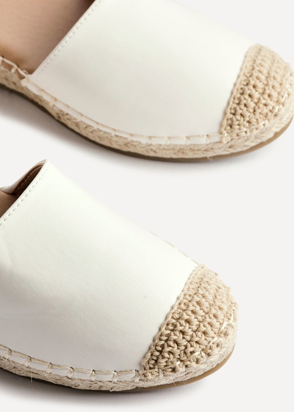 Linzi Neroli White Faux Leather Closed Toe Espadrille Flatform Sandal