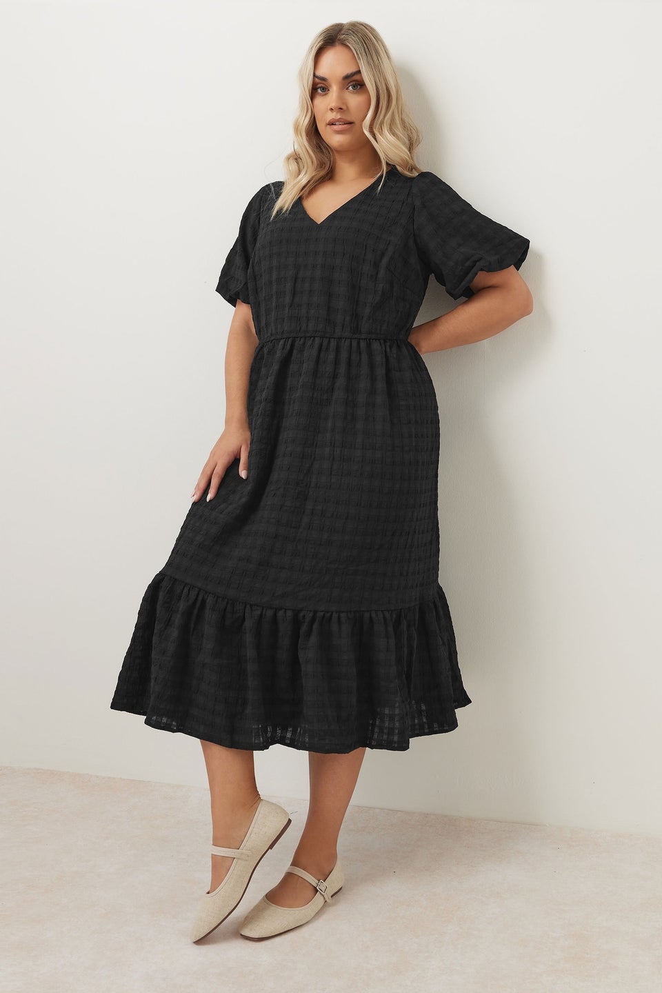 Yours Curve Black Textured Tiered Midi Dress