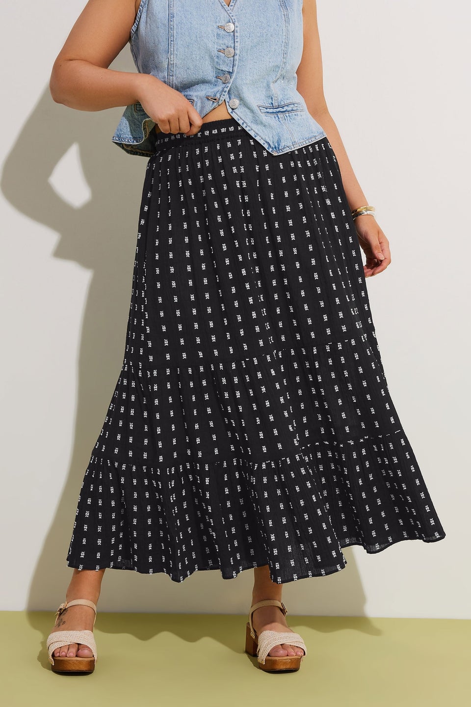 Yours Curve Black & White Dobby Tiered Maxi Skirt