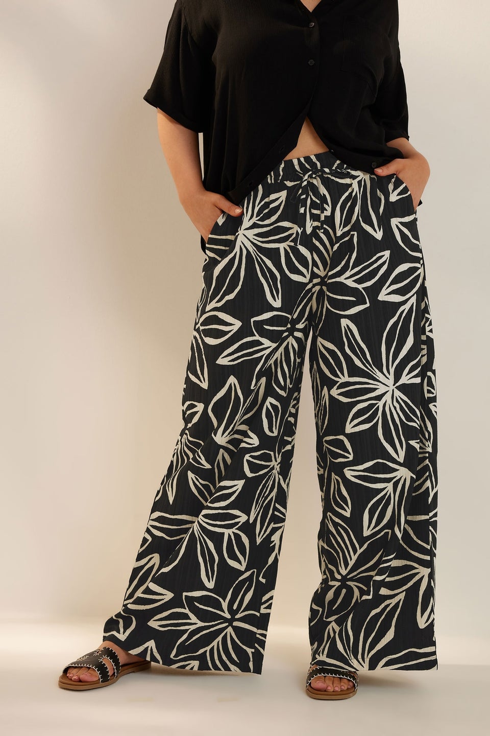 Yours Curve Black & White Floral Print Textured Wide Leg Trousers