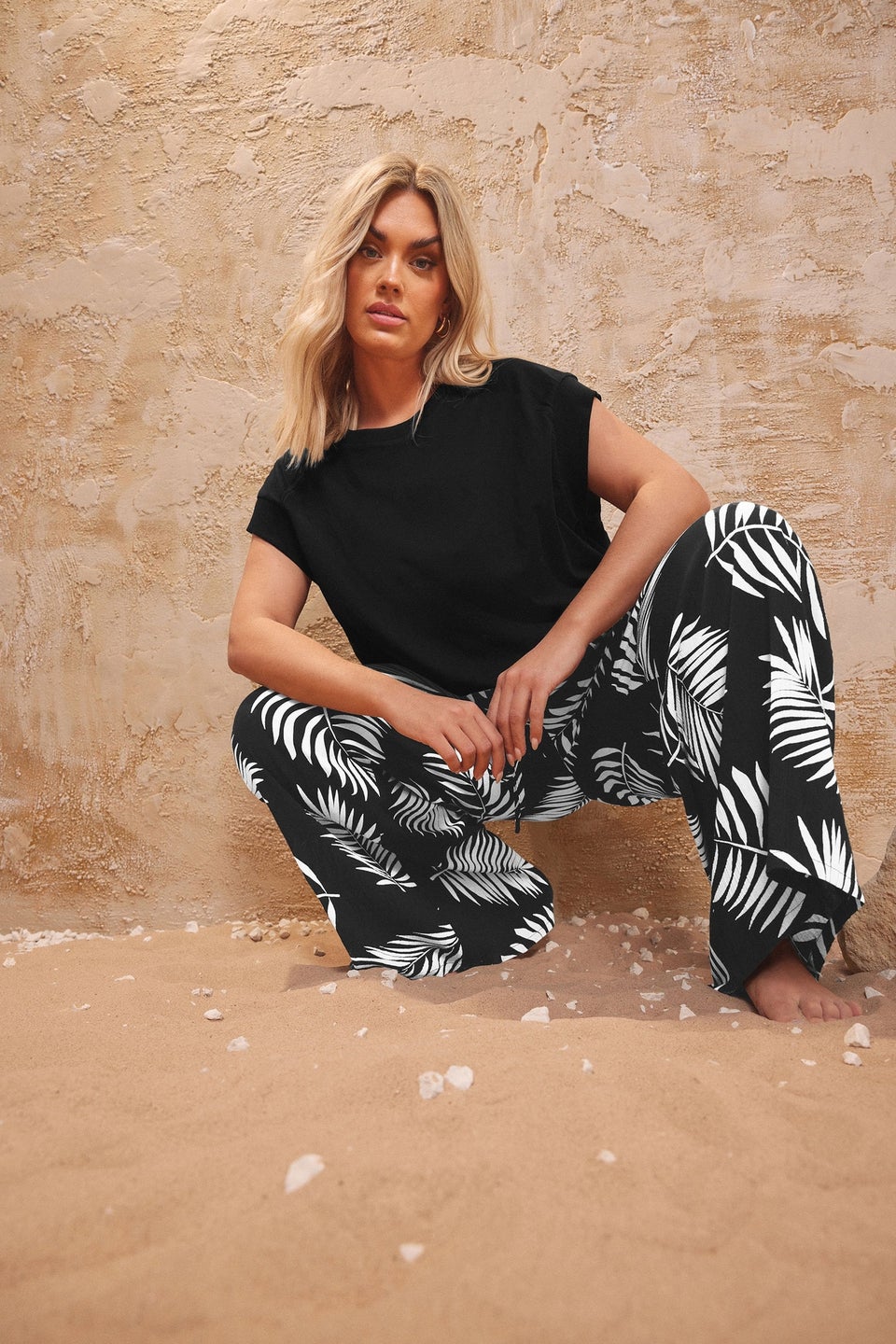 Yours Curve Black & White Palm Print Crinkle Wide Leg Trousers