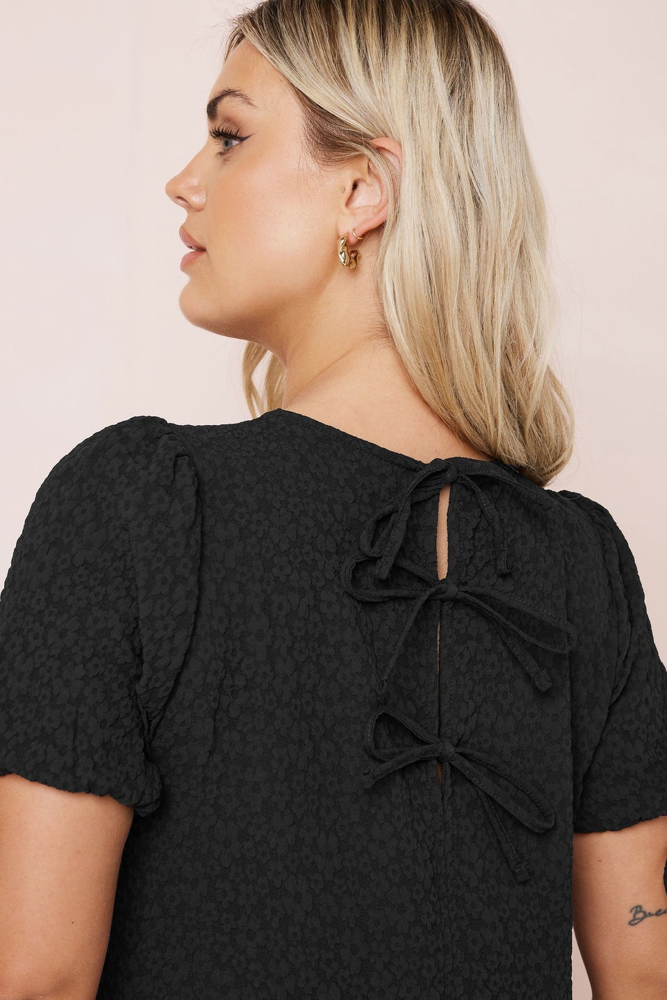 Yours Curve Black Textured Ditsy Floral Tie Back Dress