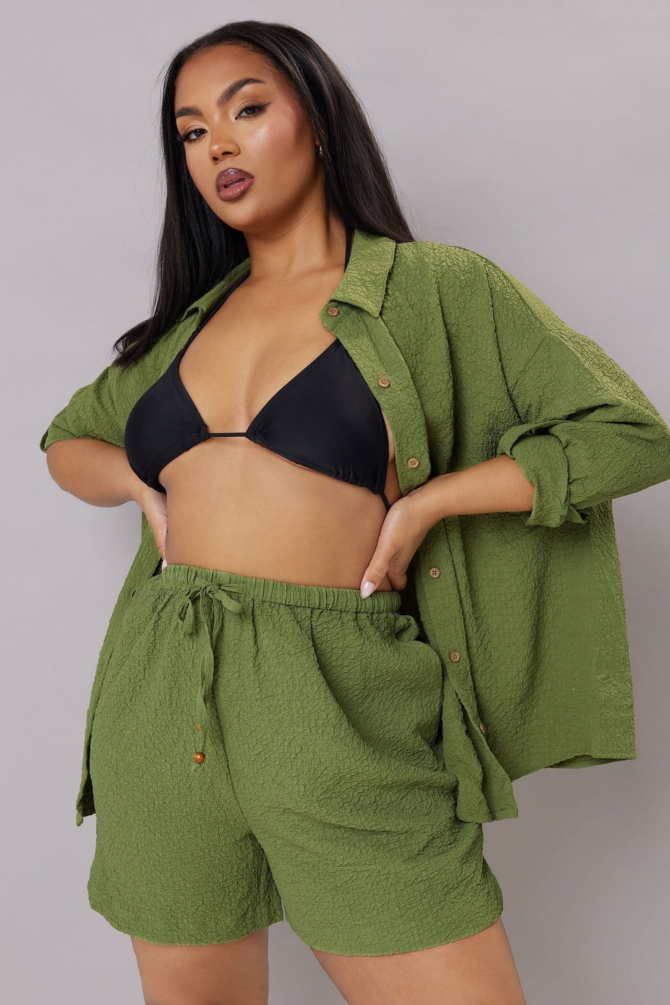 Yours Curve Khaki Green Textured Pull On Shorts