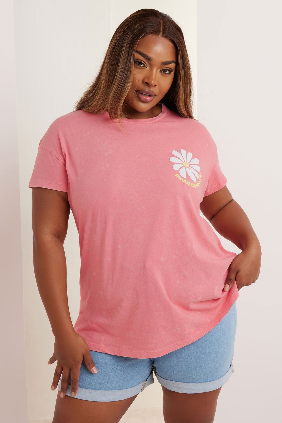 Yours Curve Pink Acid Wash 'Focus On The Good' Daisy Back Print T-Shirt