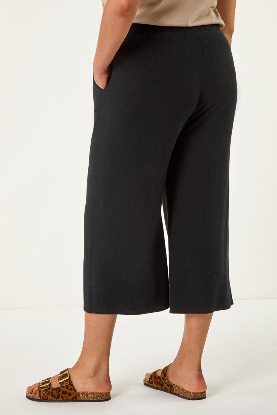 Roman Black Curve Linen Mix Cropped Trousers