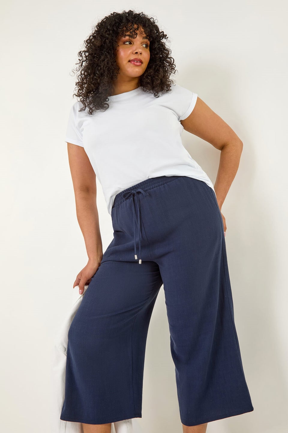 Roman Navy Curve Linen Mix Cropped Trousers