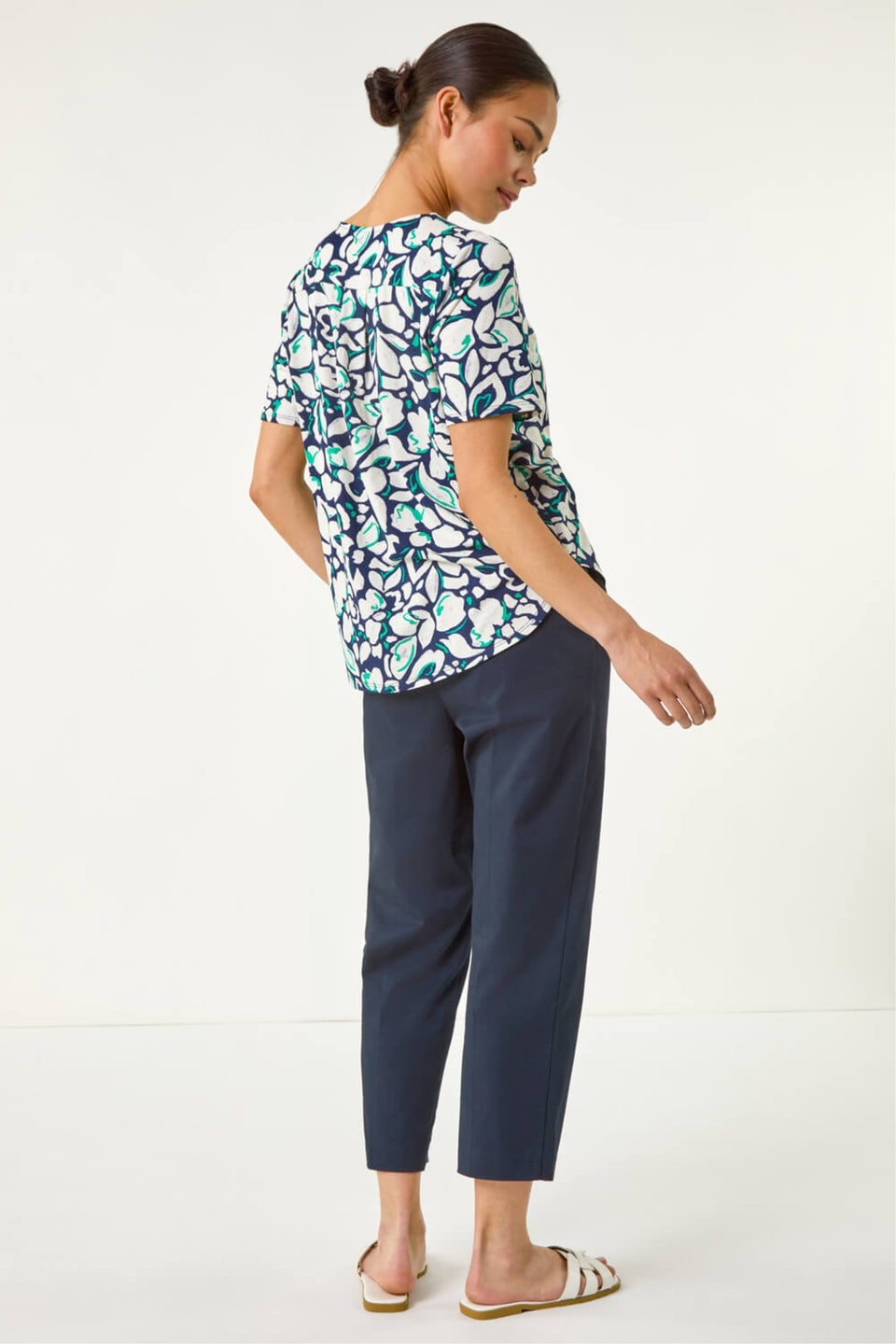 Roman Navy Petite Floral V-Neck Stretch Blouse
