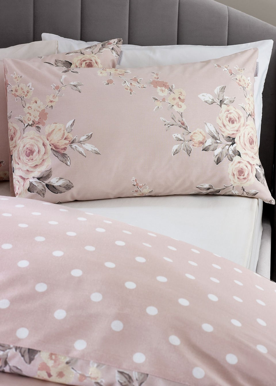 Catherine Lansfield Blush Pink Canterbury Floral Reversible Duvet Cover Set with Pillowcases