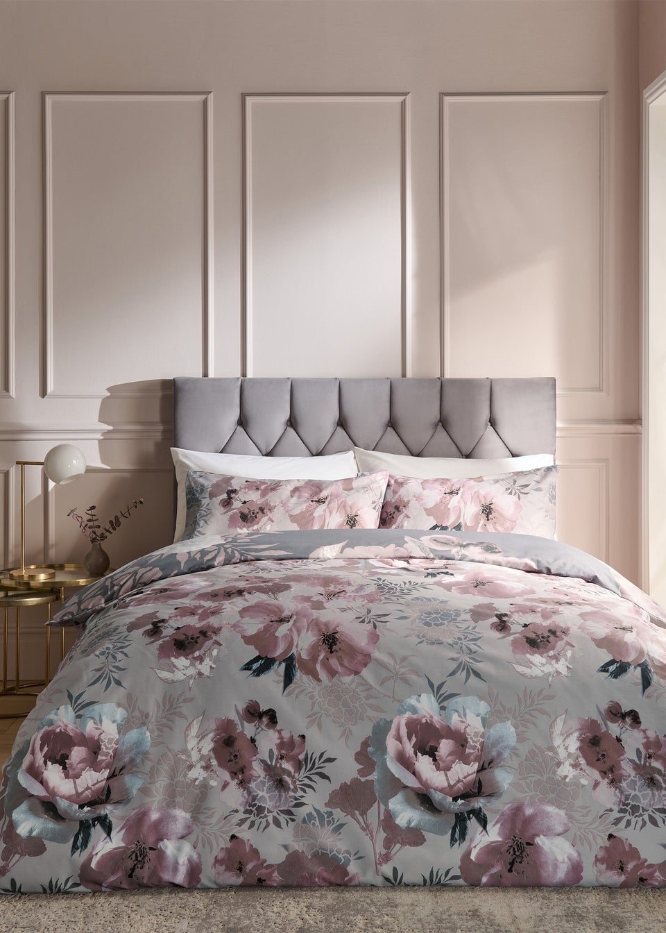 Catherine Lansfield Grey Dramatic Floral Reversible Duvet Cover Set with Pillowcases