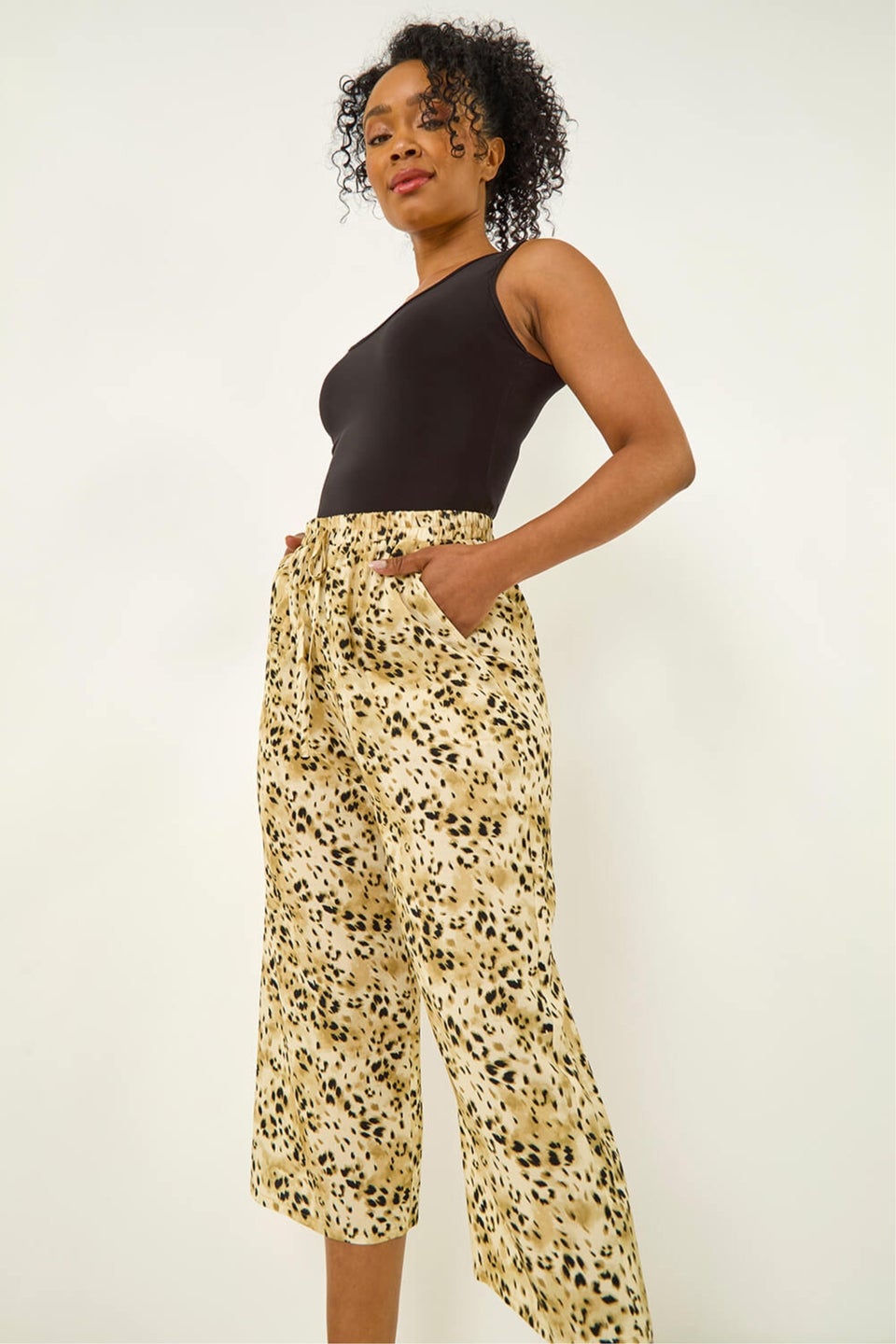 Roman Stone Petite Animal Print Cropped Trouser