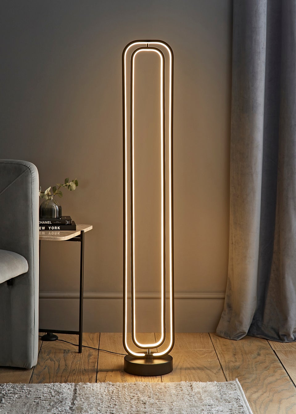 ValueLights Infinity Matte Black LED Floor Lamp