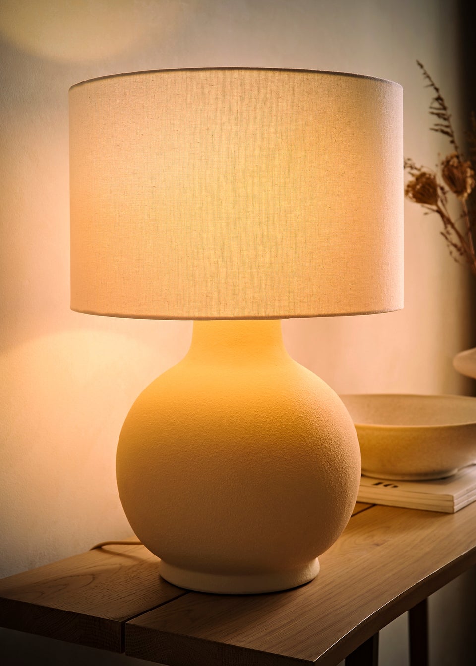 ValueLights Blair Natural Linen Drum Shade Hand Finished Ceramic Stoneware Table Lamp