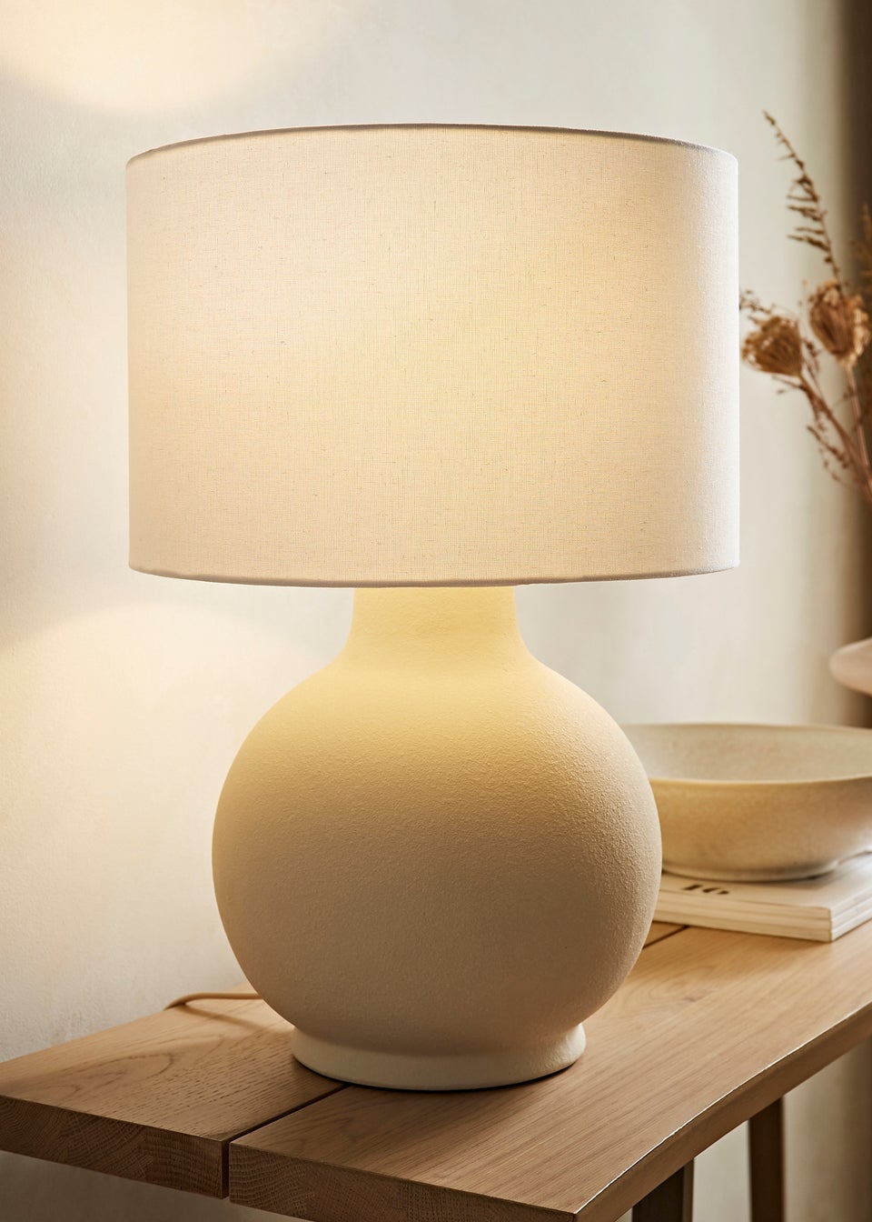 ValueLights Blair Natural Linen Drum Shade Hand Finished Ceramic Stoneware Table Lamp