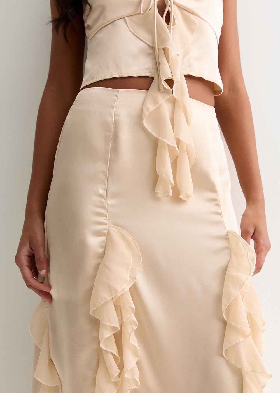 Gini London Champagne Satin Ruffle Maxi Skirt