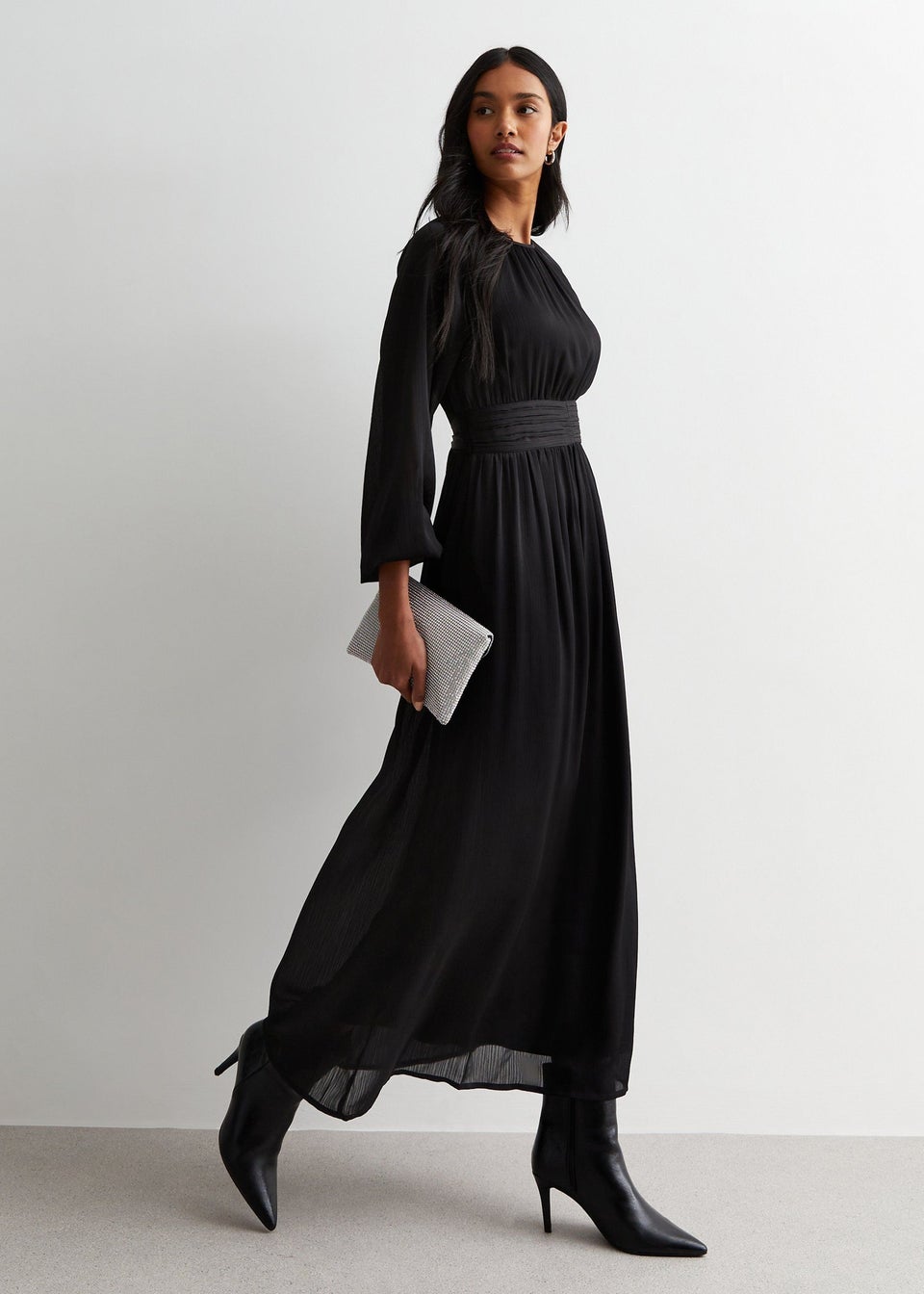 Gini London Black Crew Neck Twist Front Ruched Waist Maxi Dress