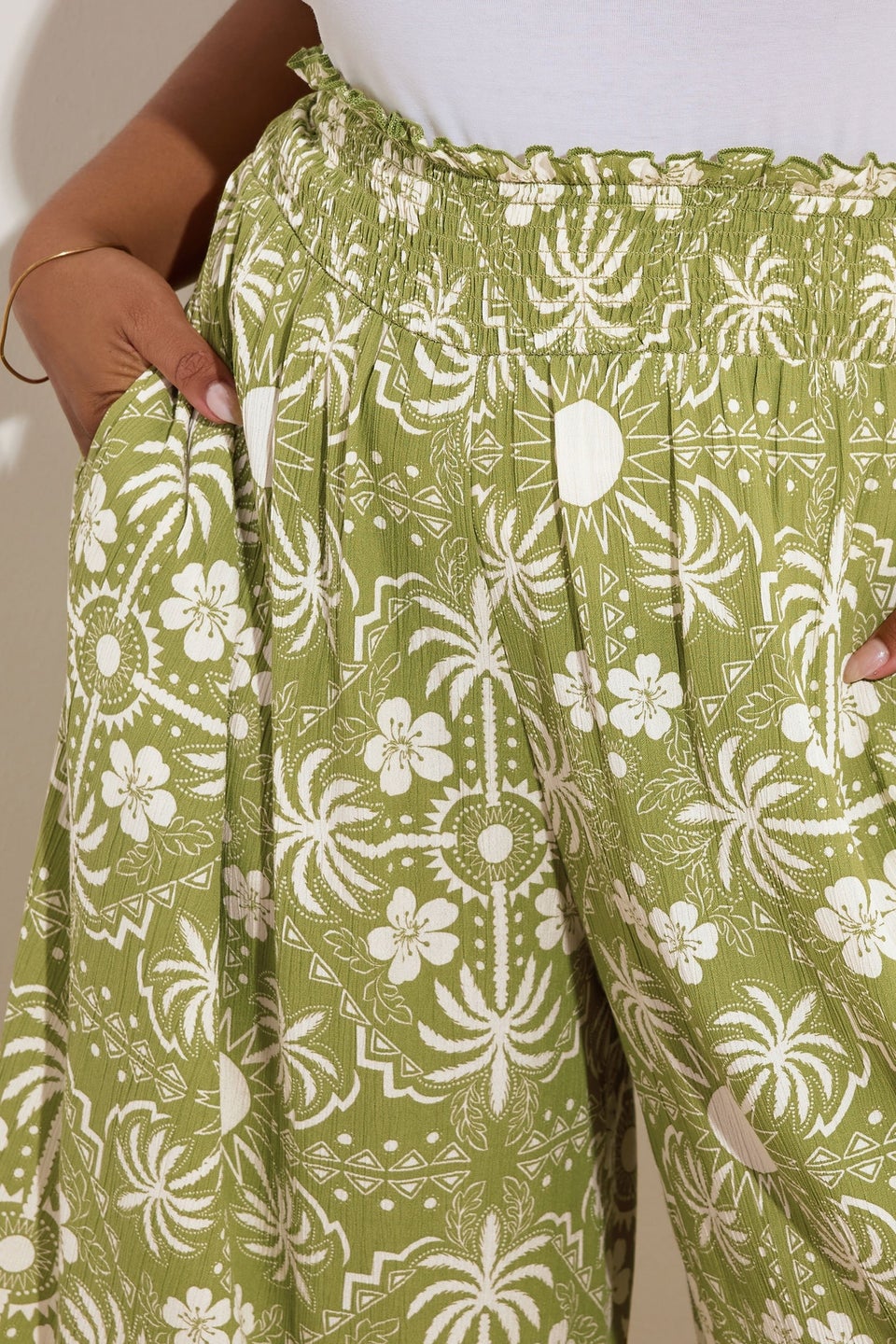 Yours Curve Green Palm Print Shirred Midaxi Culottes