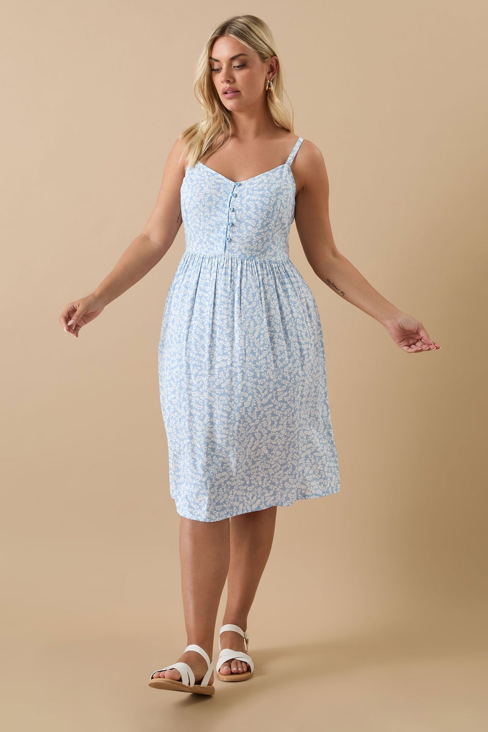 Yours Curve Blue Ditsy Floral Print Strappy Sundress