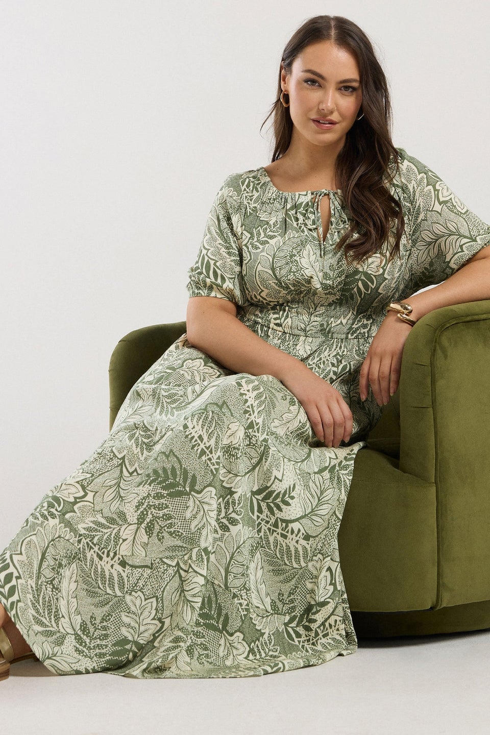 Yours Curve Green Leaf Print Tie Neck Midaxi Dress