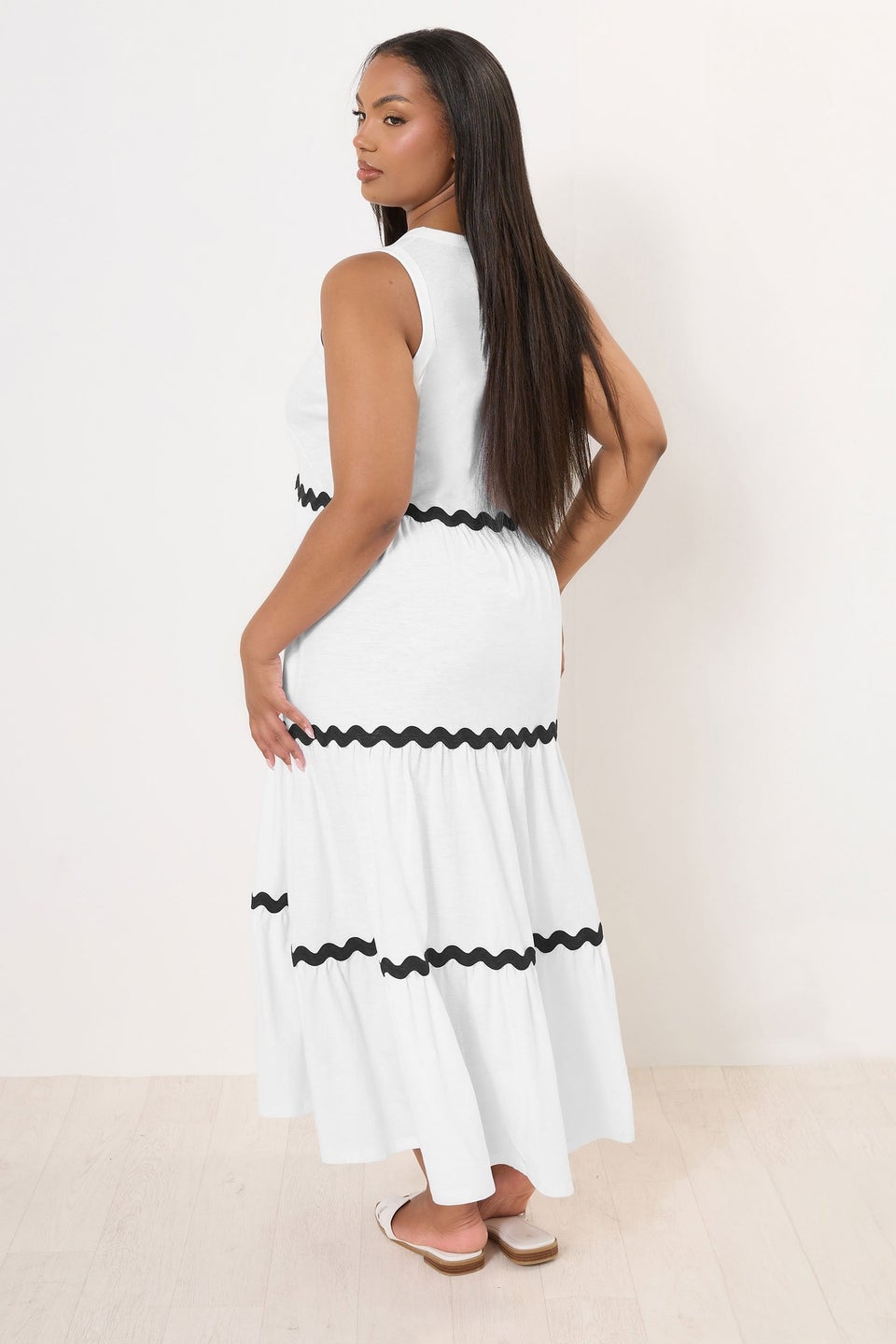 Yours Curve White Contrast Swirl Tiered Maxi Dress